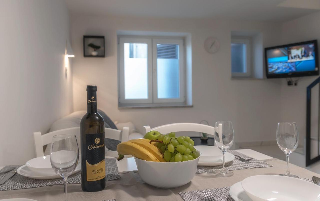 Holiday Home Volta Rakalj 外观 照片
