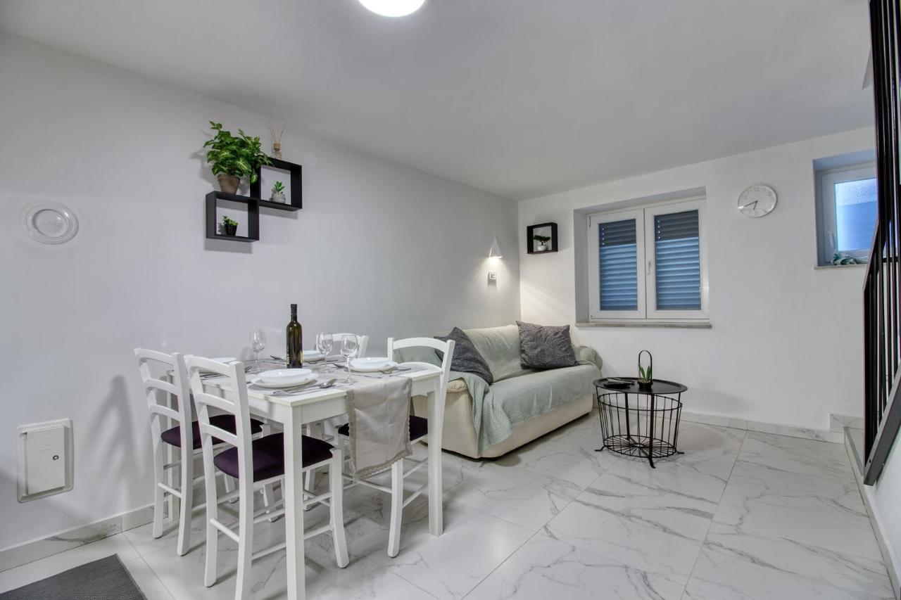 Holiday Home Volta Rakalj 外观 照片