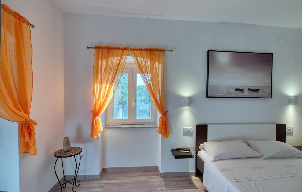 Holiday Home Volta Rakalj 外观 照片